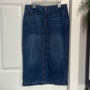 D. JEANS SIZE 6 Denim Button-up Midi Skirt
